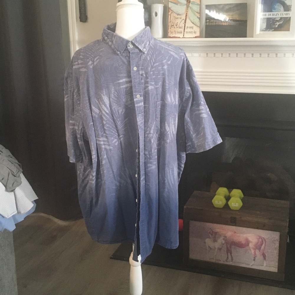 The Foundry Supply Co. Men's Short-Sleeve Button-Down in Faded Blue Palm Print